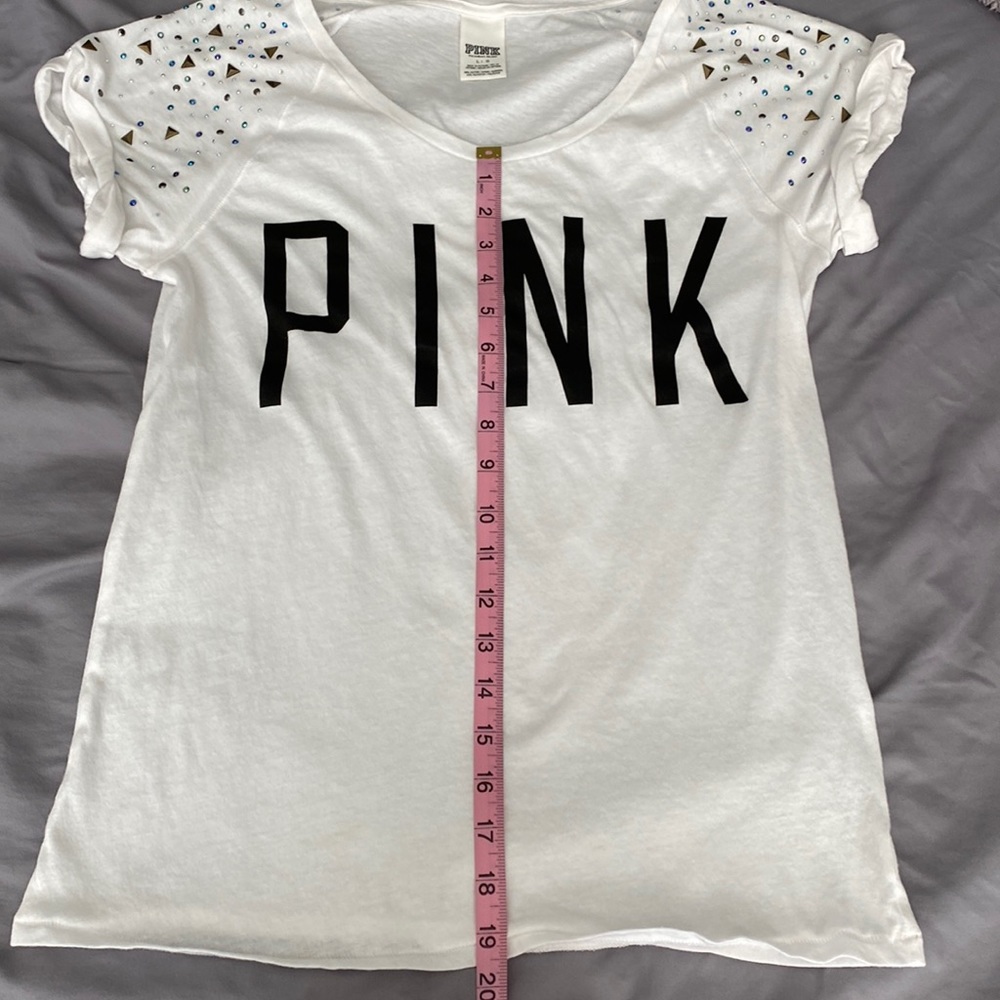 Pink Victoria’s Secret t-shirt size Large